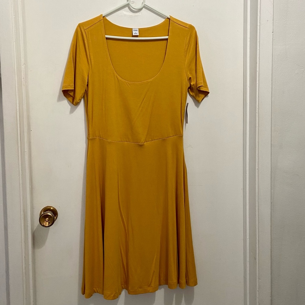 🌻HP🌻Fit and Flare dress